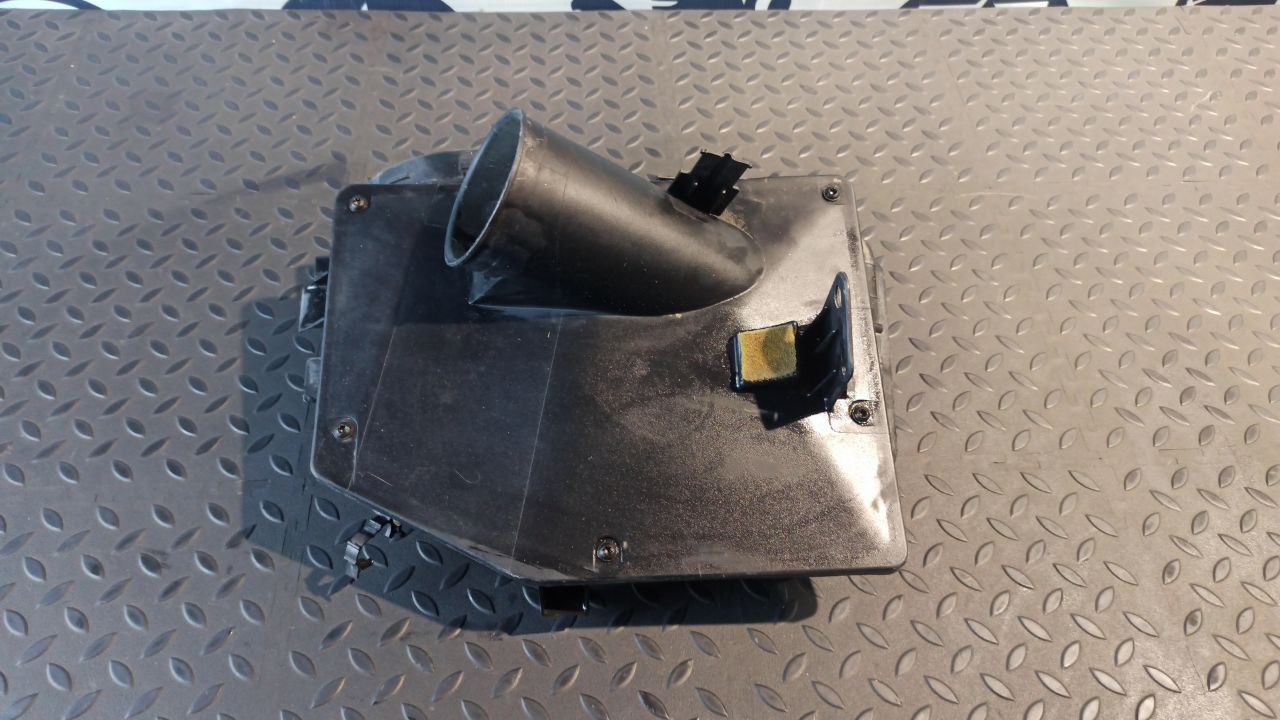 Корпус воздушного фильтра Mercedes M/W163 1997-2005