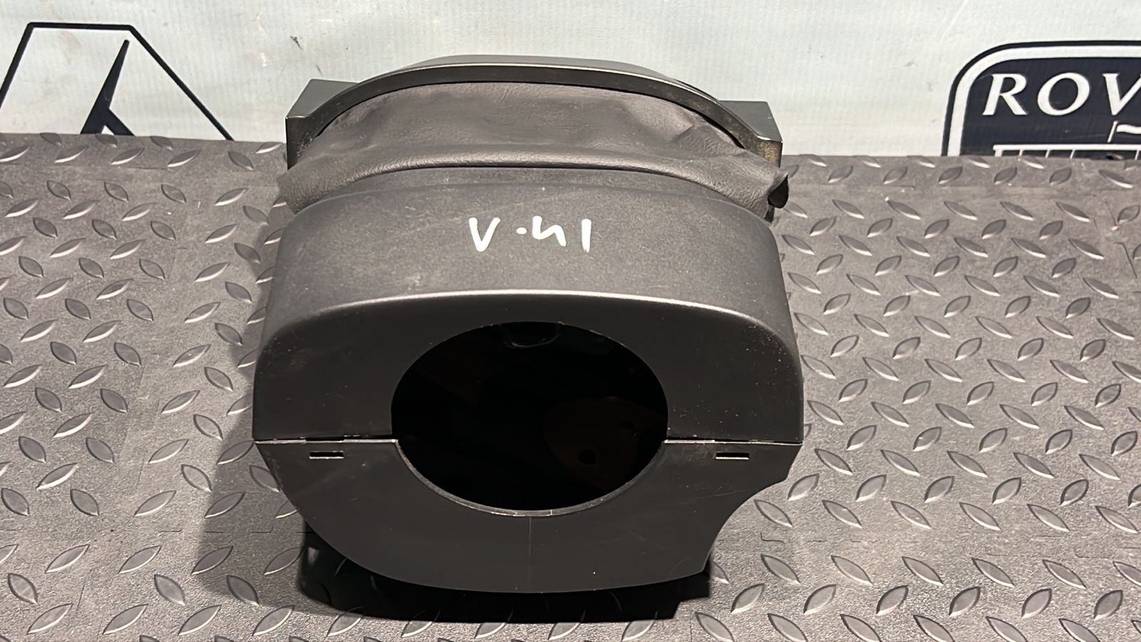 Кожух рулевой колонки Ford Focus/2 2004-2011