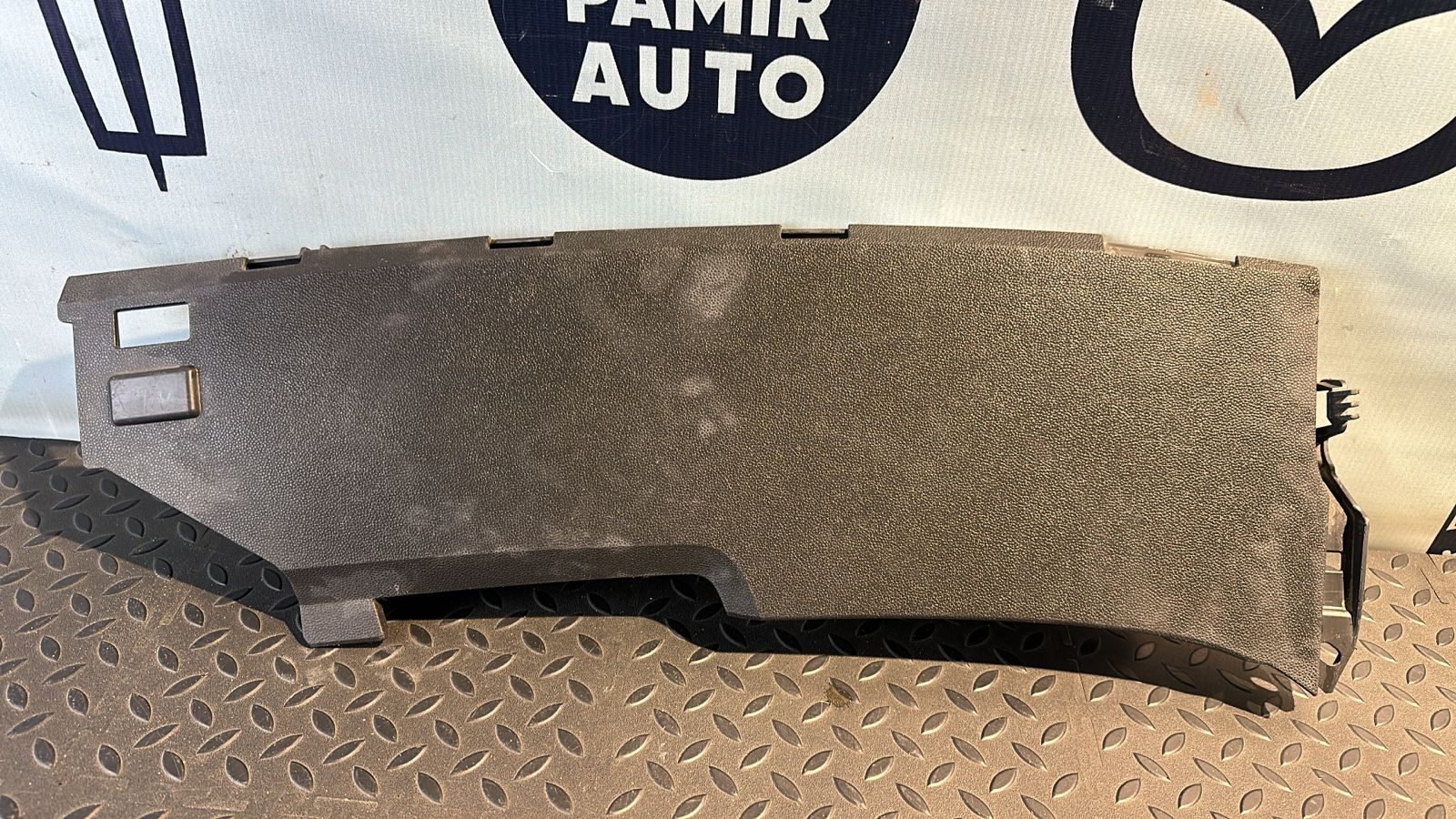 Накладка на торпедо правая Opel Zafira/B 2005-2014