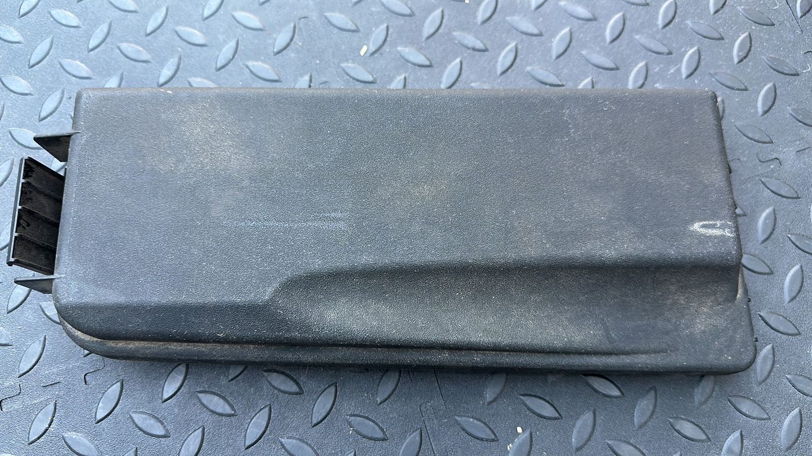 Крышка блока предохранителей Opel Vectra/C 2002-2008