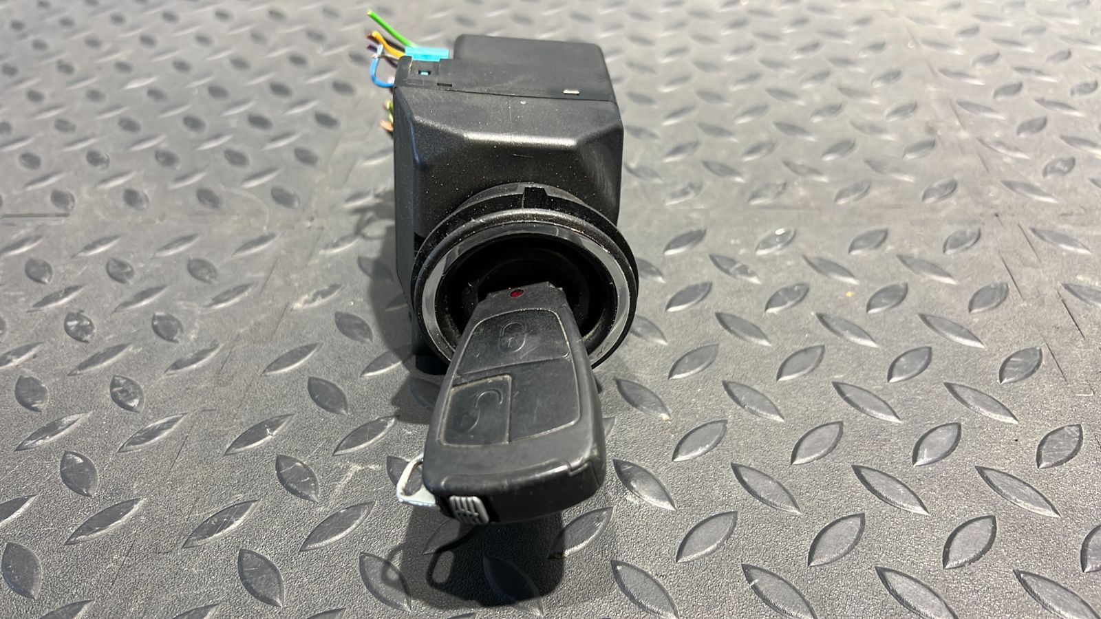 Замок зажигания Mercedes E/W210 1995-2003