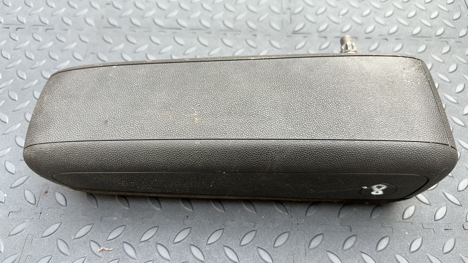 Подлокотник сиденья Opel Zafira/B 2005-2014