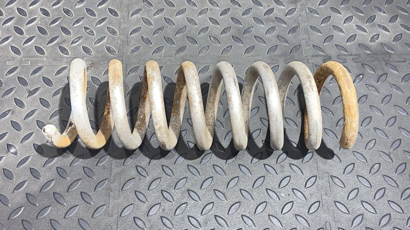 Пружина задняя Mercedes C/W204 2006-2015