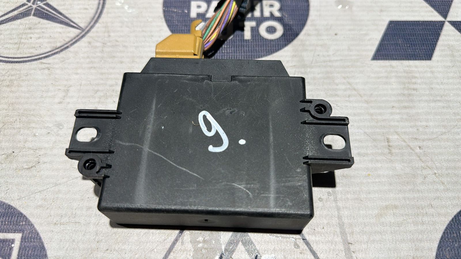 Блок управления парктроником Renault Scenic/2 2003-2009