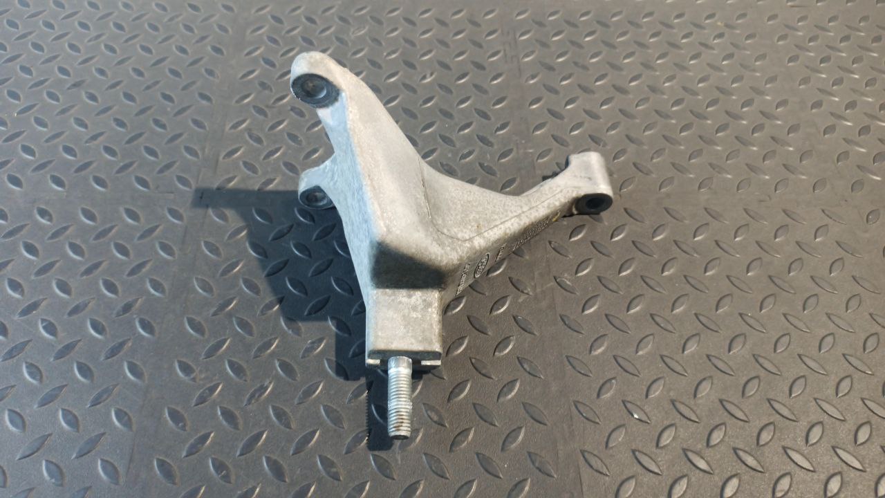 Кронштейн КПП Ford Mondeo/3 2000-2007