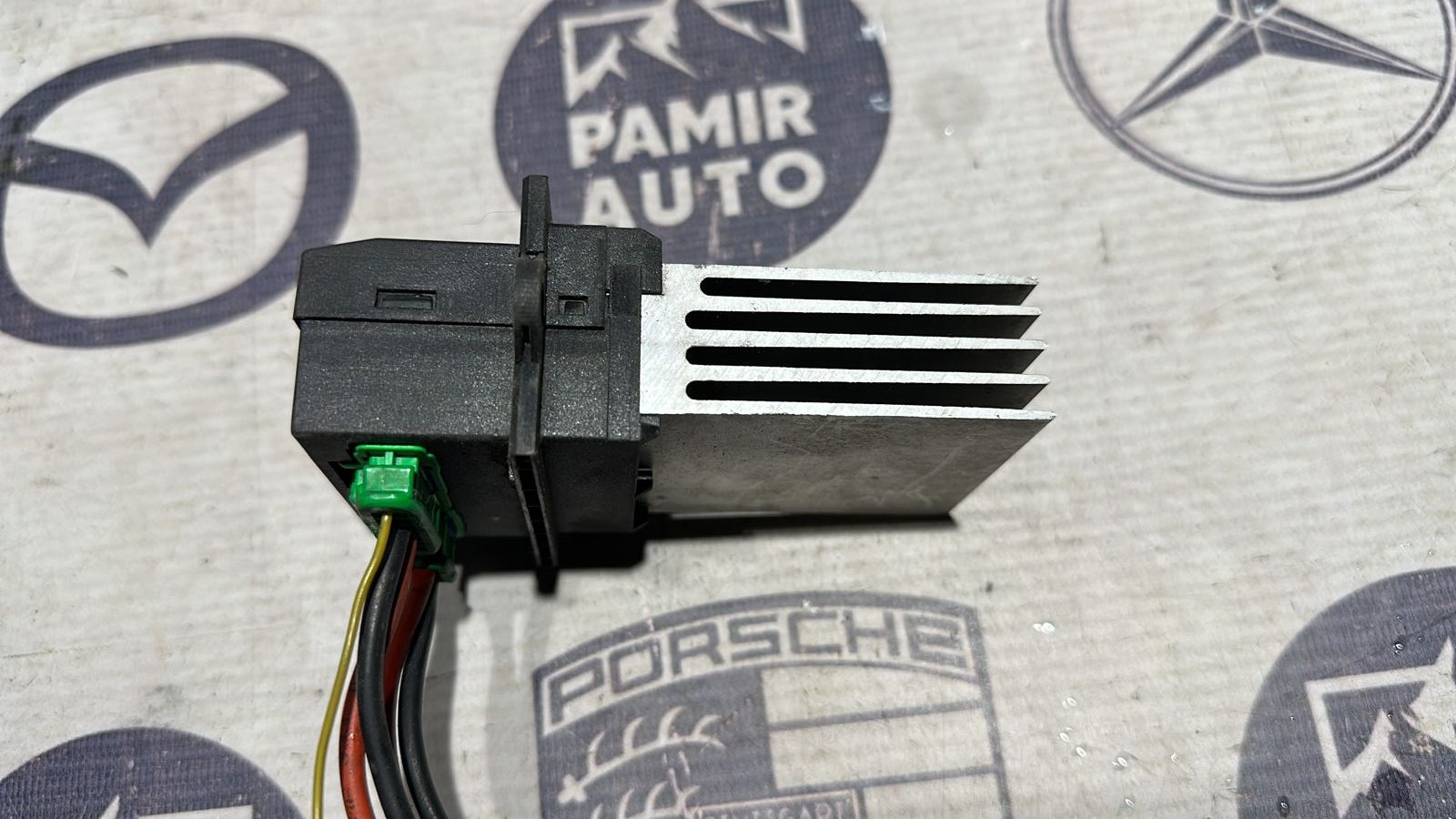 Резистор отопителя Renault Scenic/2 2003-2009