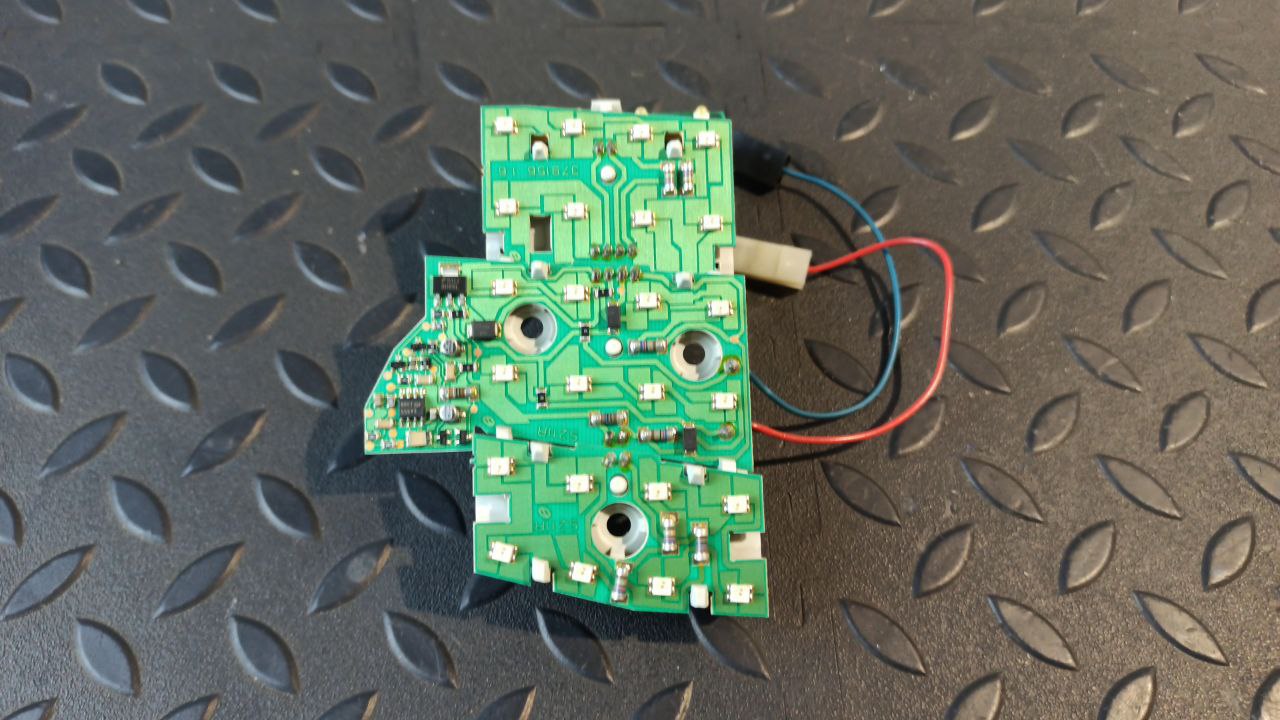 Плата заднего фонаря правая Mercedes E/W211 2002-2009