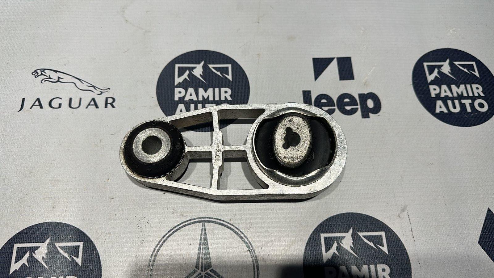 Опора двигателя Renault Scenic/2 2003-2009