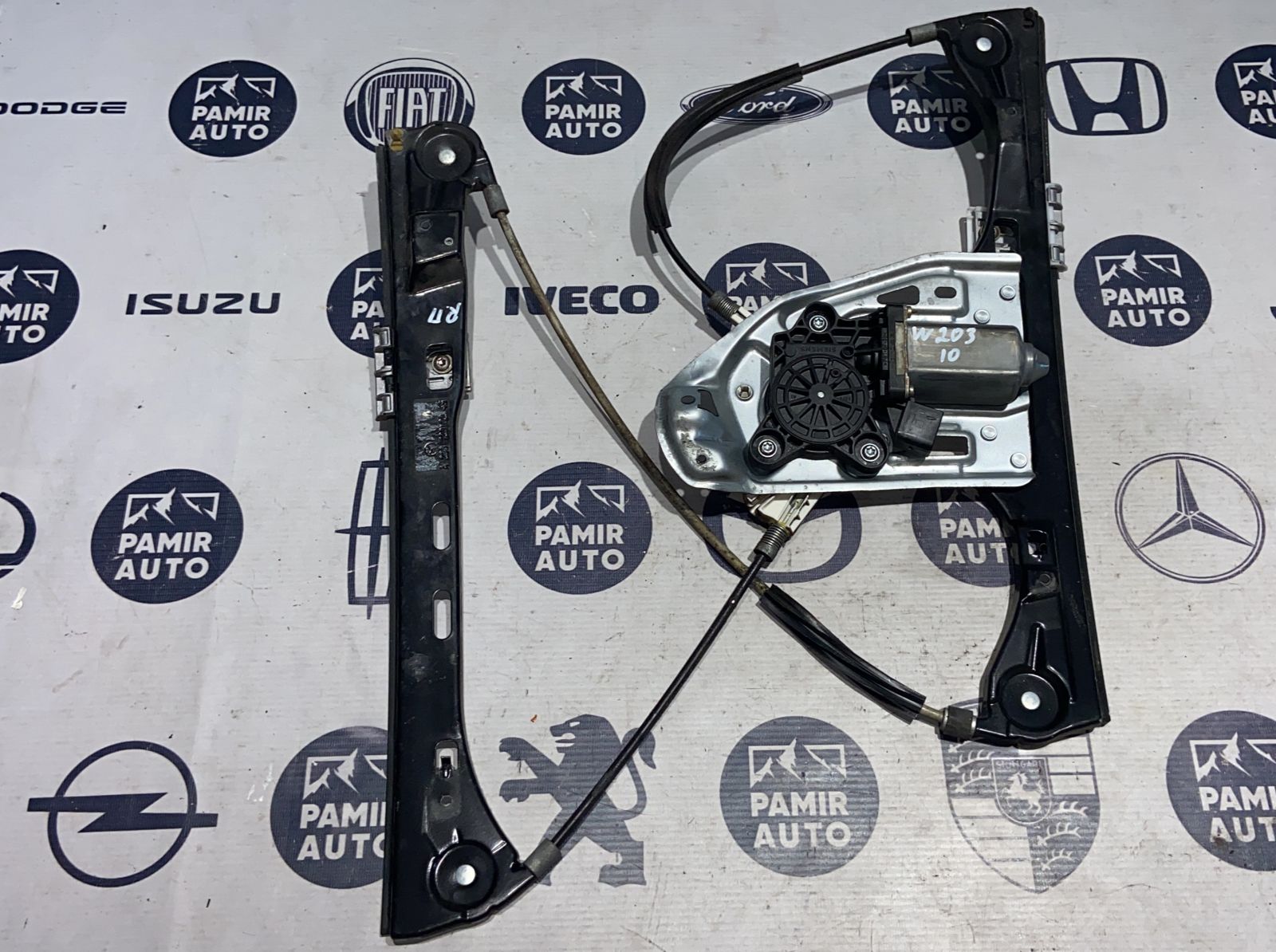 Стеклоподъемник передний правый Mercedes C/W203 2000-2008