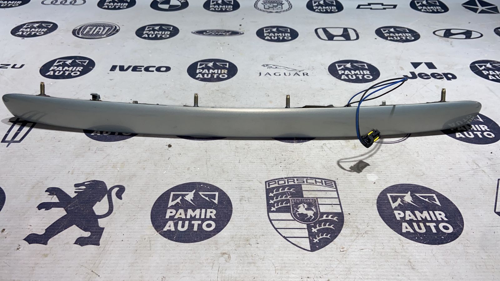 Накладка двери багажника Renault Megane/2 2002-2009