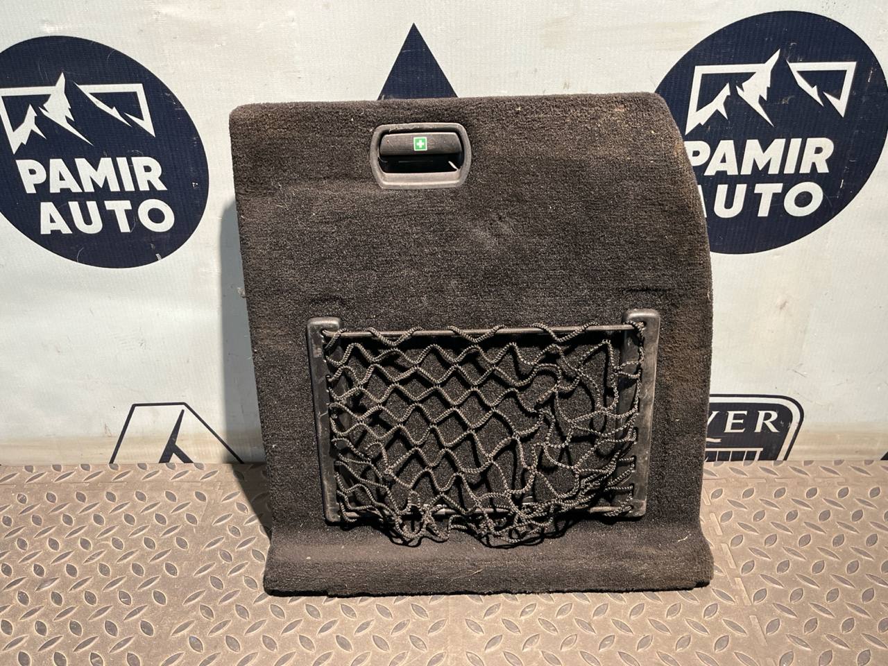 Обшивка багажника правая Mercedes C/W204 2006-2015