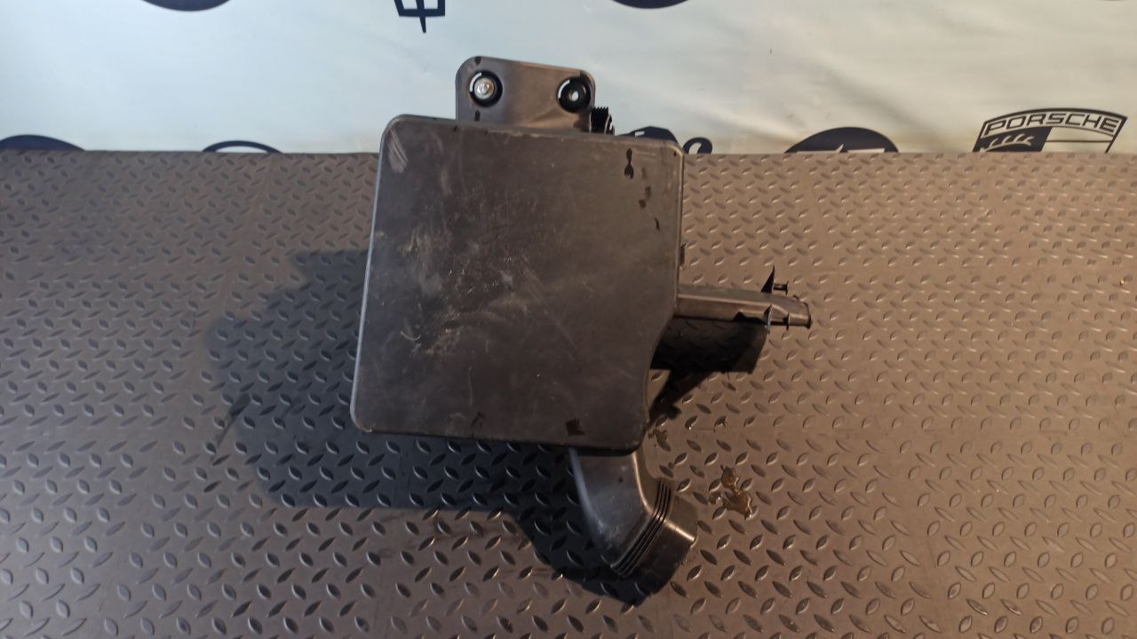 Корпус воздушного фильтра BMW 3/E46 1998-2007