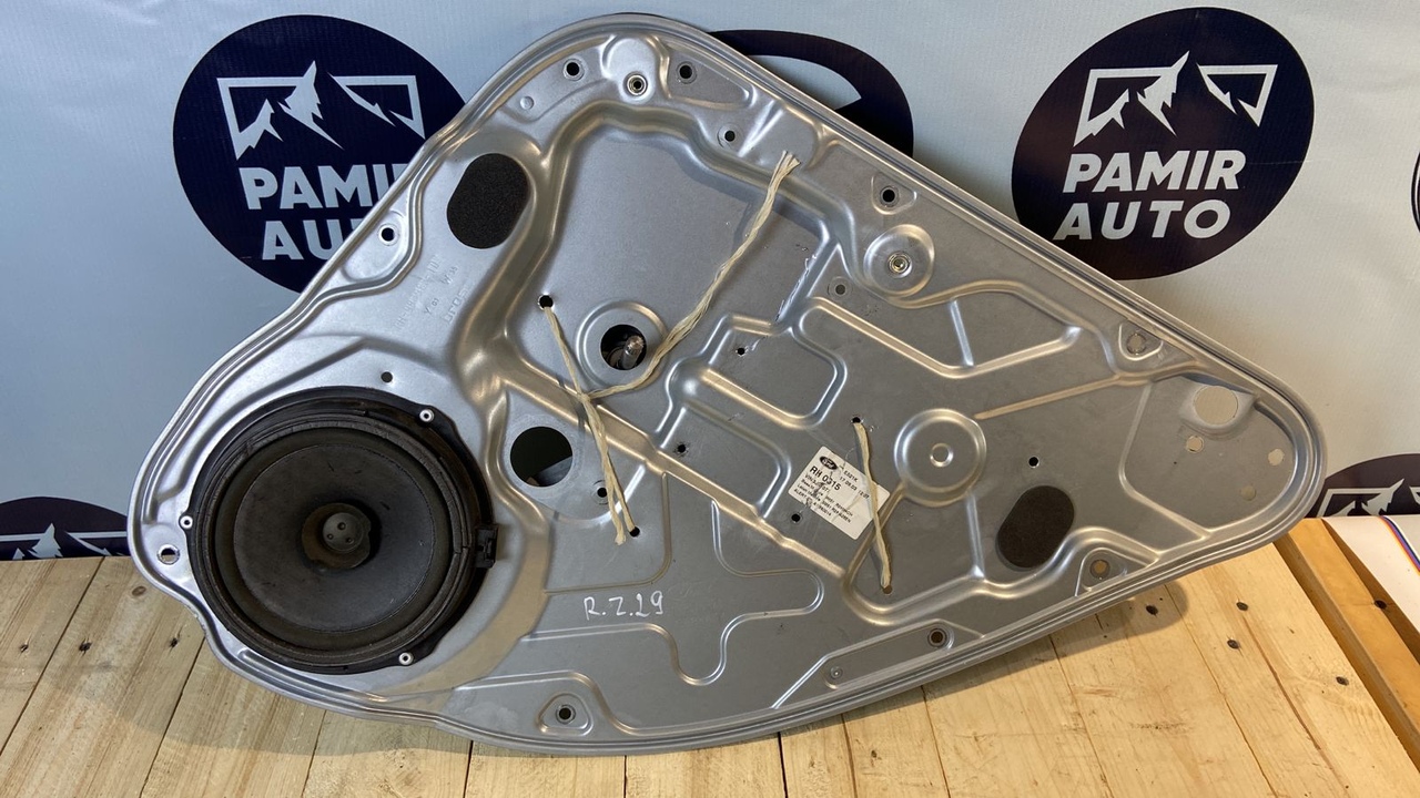 Стеклоподъемник задний правый Ford C-Max 2003-2010