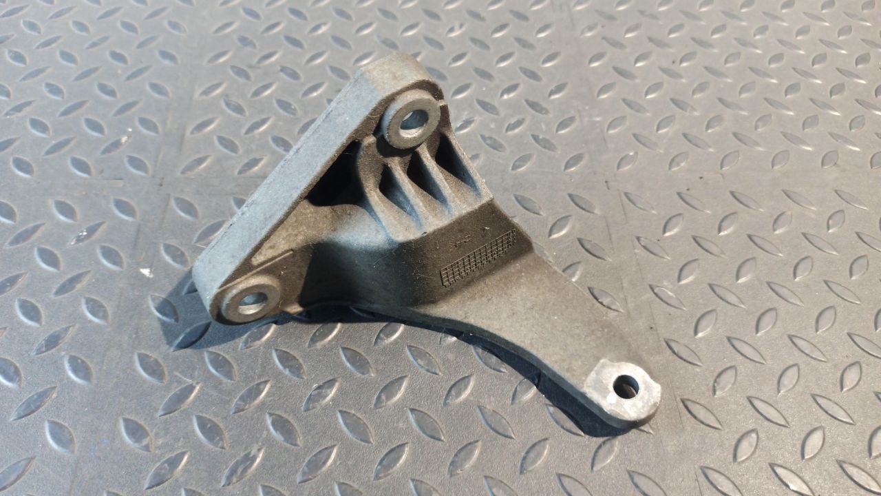 Кронштейн КПП Ford Mondeo/3 2000-2007