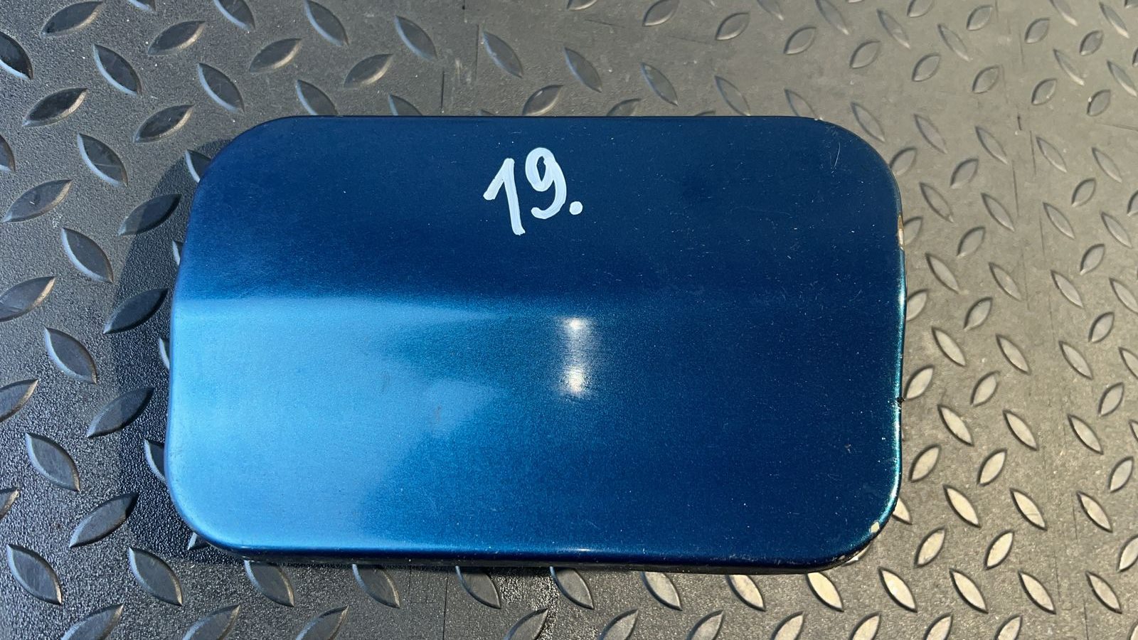 Лючок бензобака Mercedes Vito/W638 1996-2003