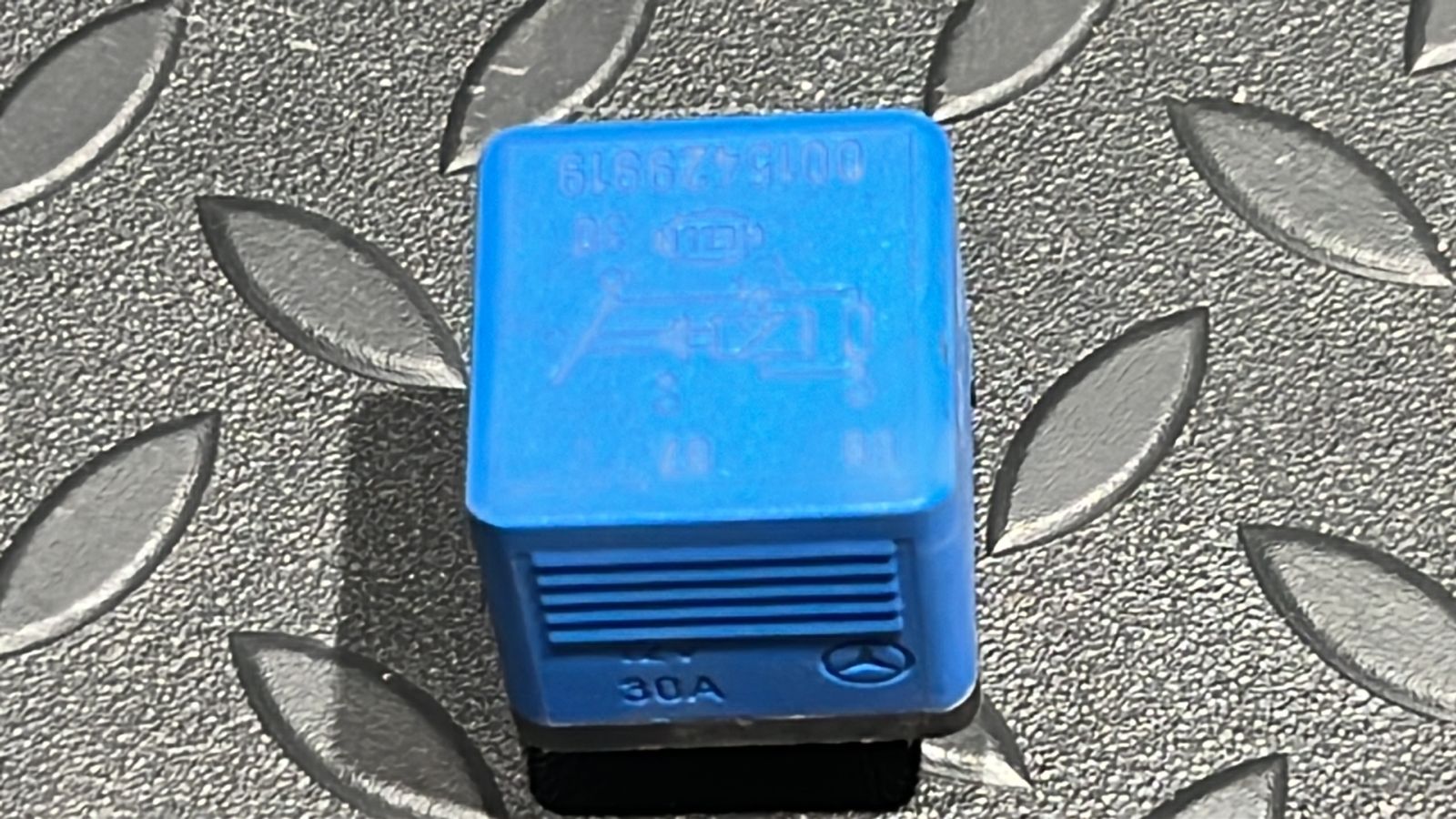 Реле Mercedes C/W202 1993-2001