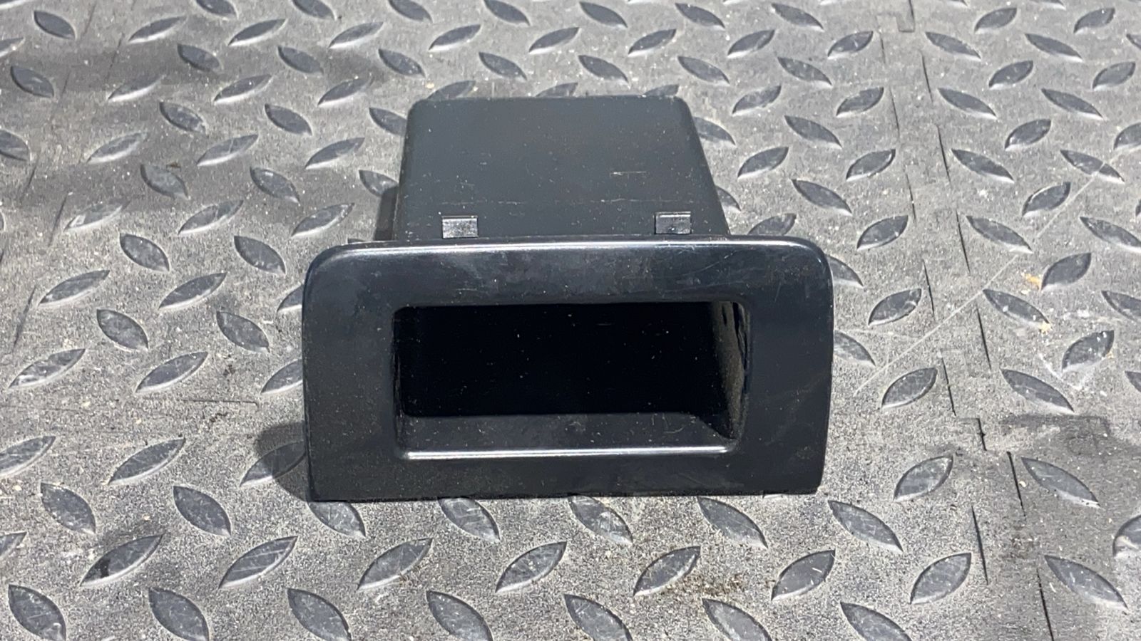 Бардачок Mercedes Vito/W639 2003-2014