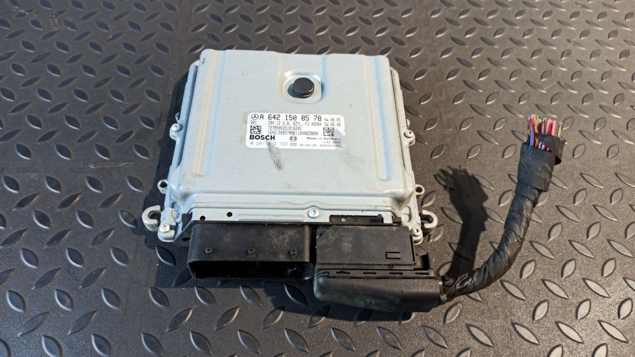 Блок управления двигателем Mercedes E/W211 2002-2009