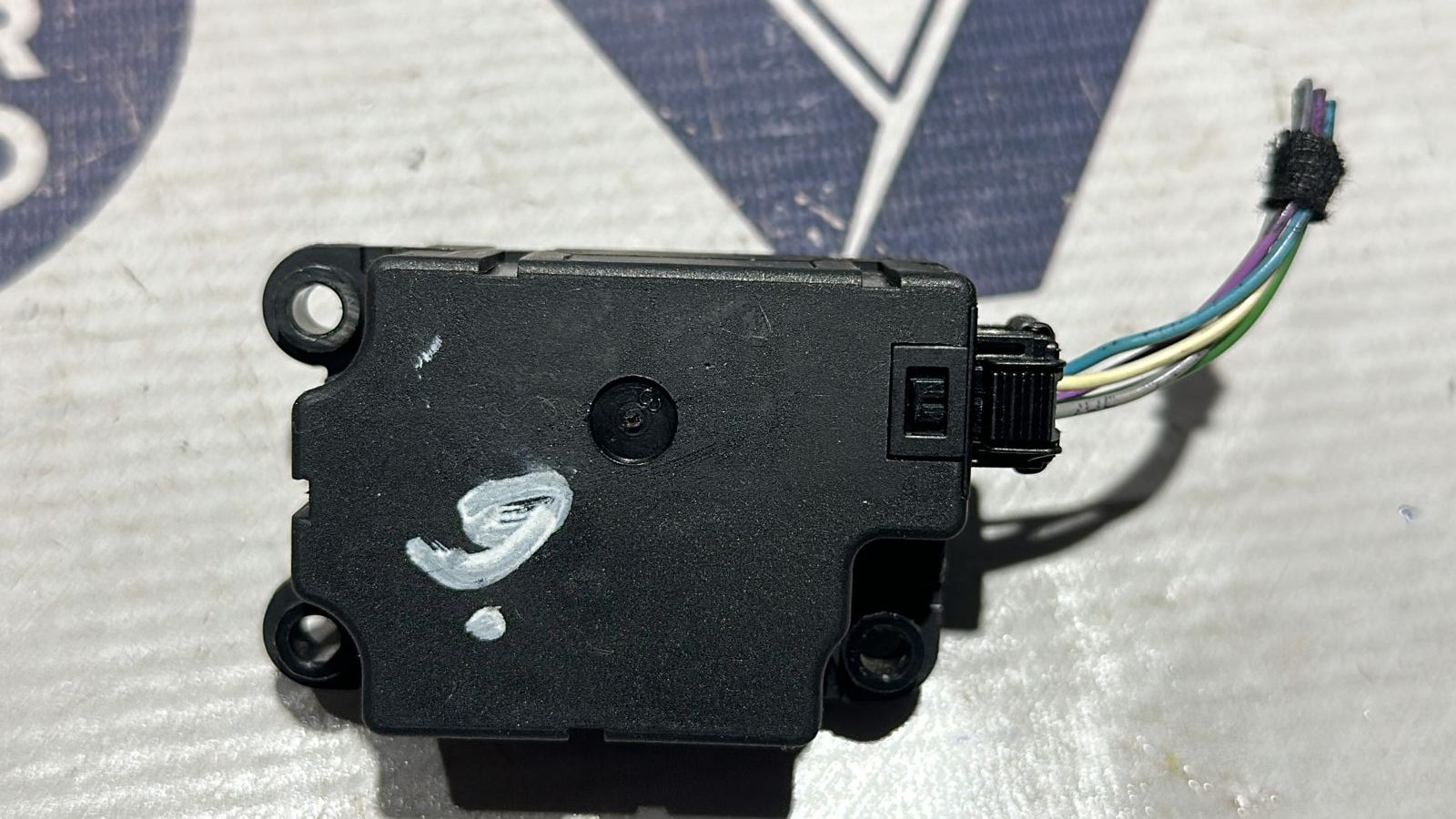 Моторчик заслонки отопителя Renault Scenic/2 2003-2009