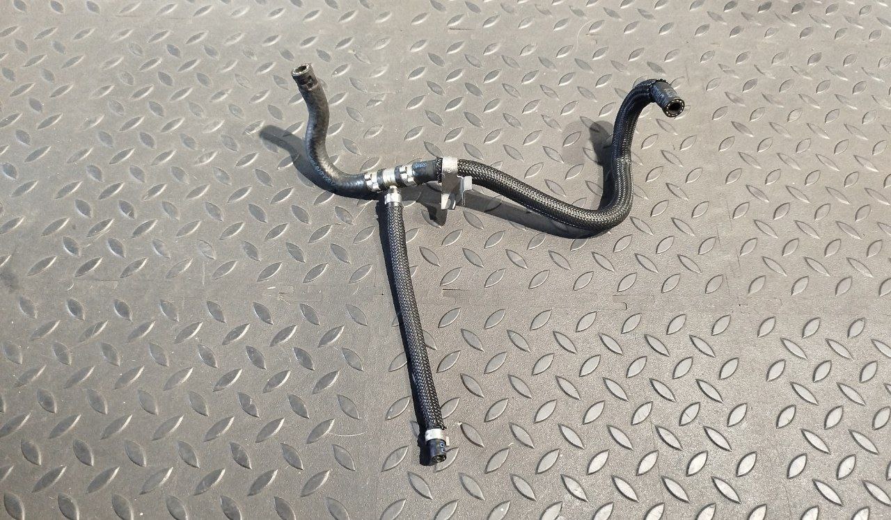 Шланг топливный Mercedes C/W204 2006-2015