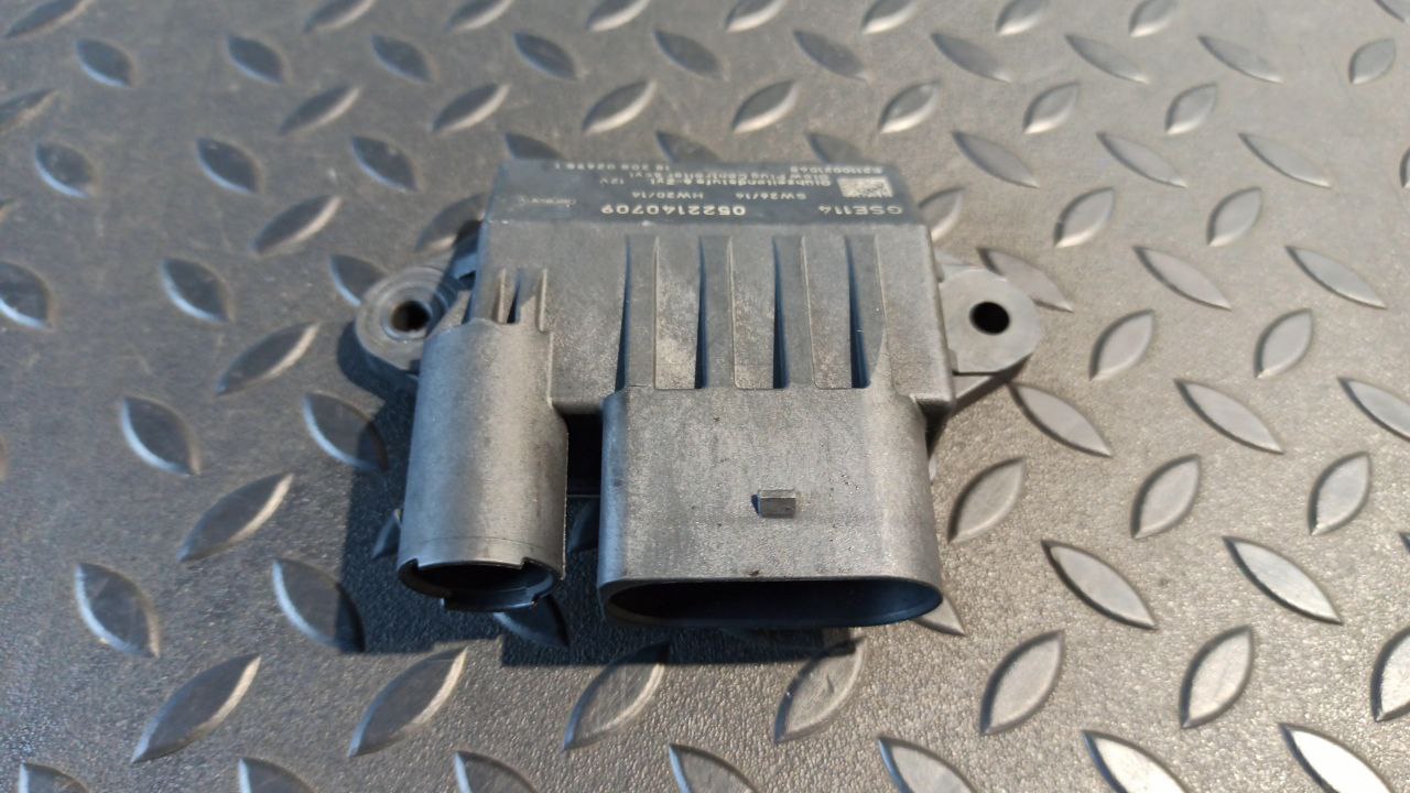 Реле свечей накала Mercedes E/W211 2002-2009