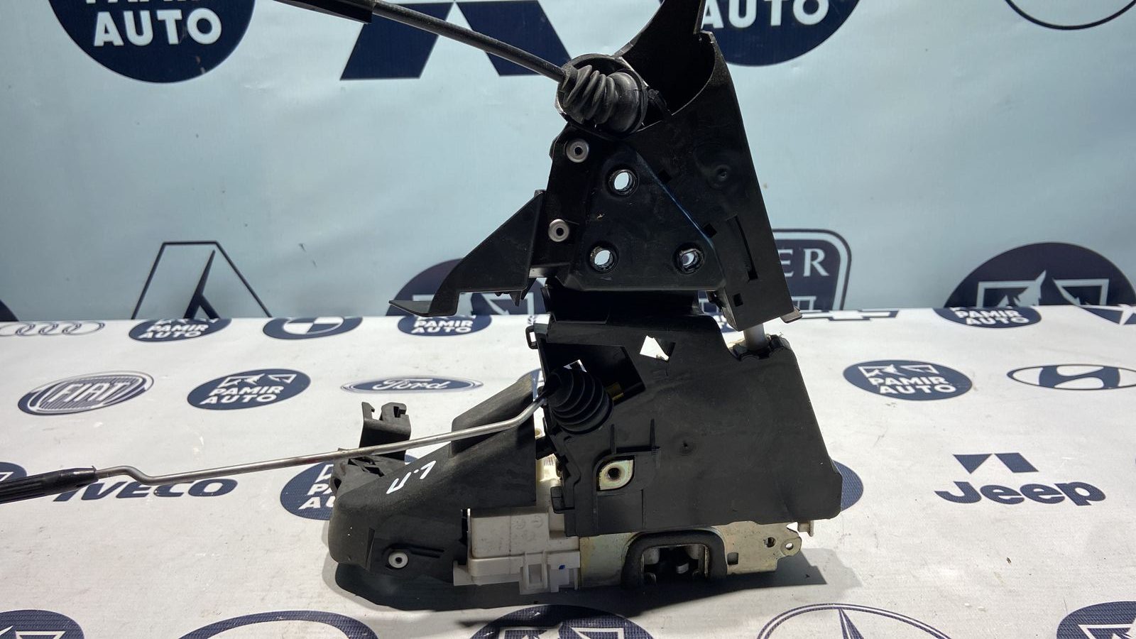 Замок двери передний левый Mercedes B/W245 2005-2011