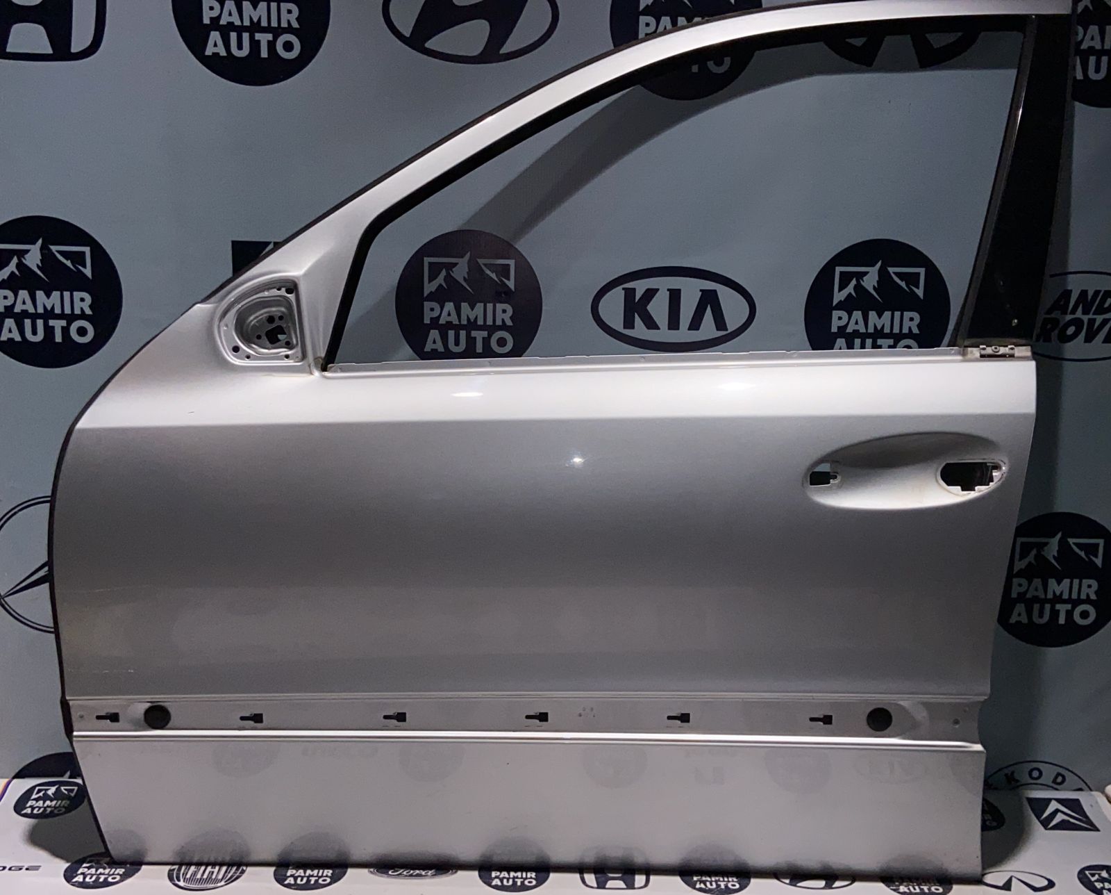 Дверь передняя левая Mercedes E/W211 2002-2009