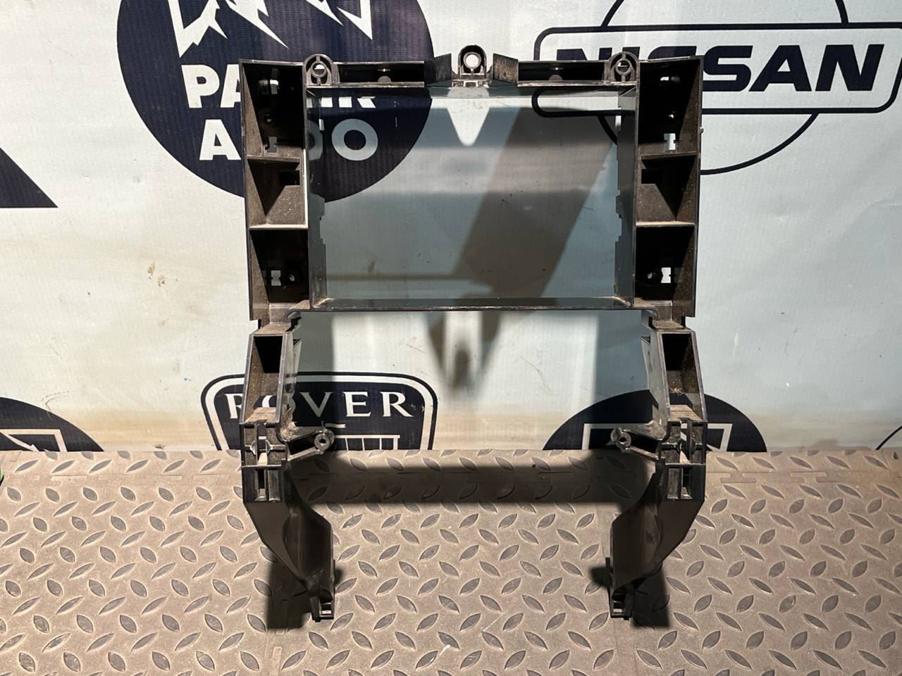 Рамка магнитолы Mercedes E/W211 2002-2009