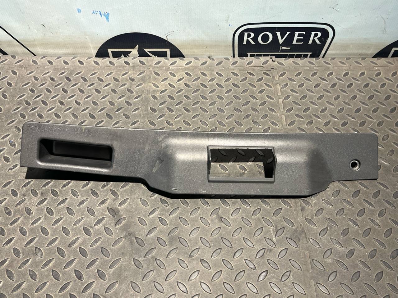 Обшивка двери багажника Opel Astra/H 2004-2014