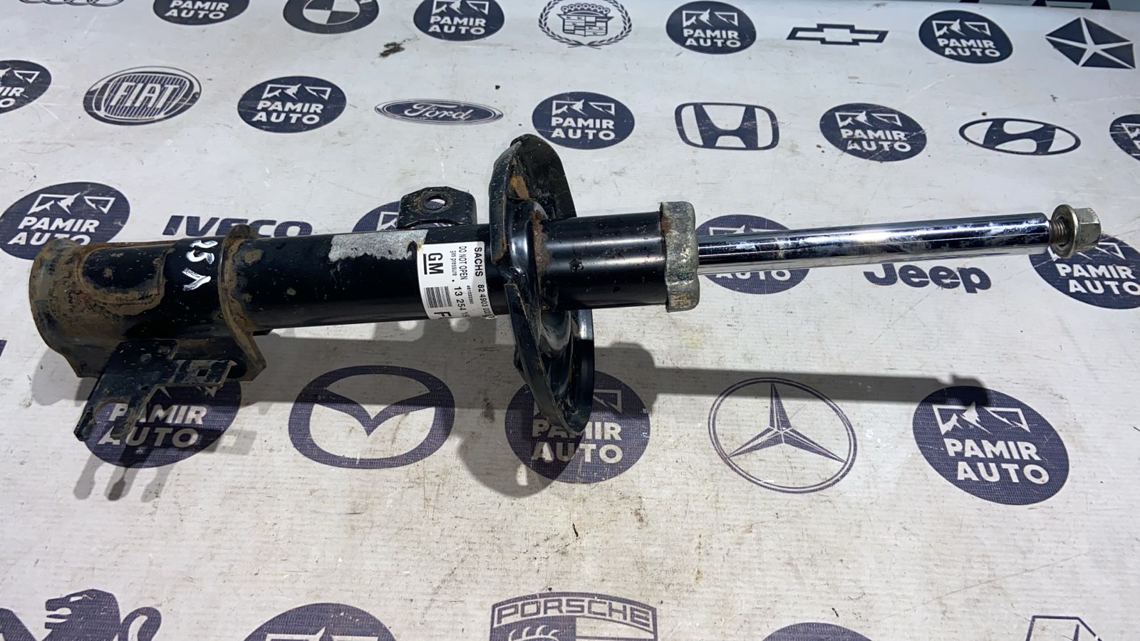 Амортизатор передний левый Opel Vectra/C 2002-2008