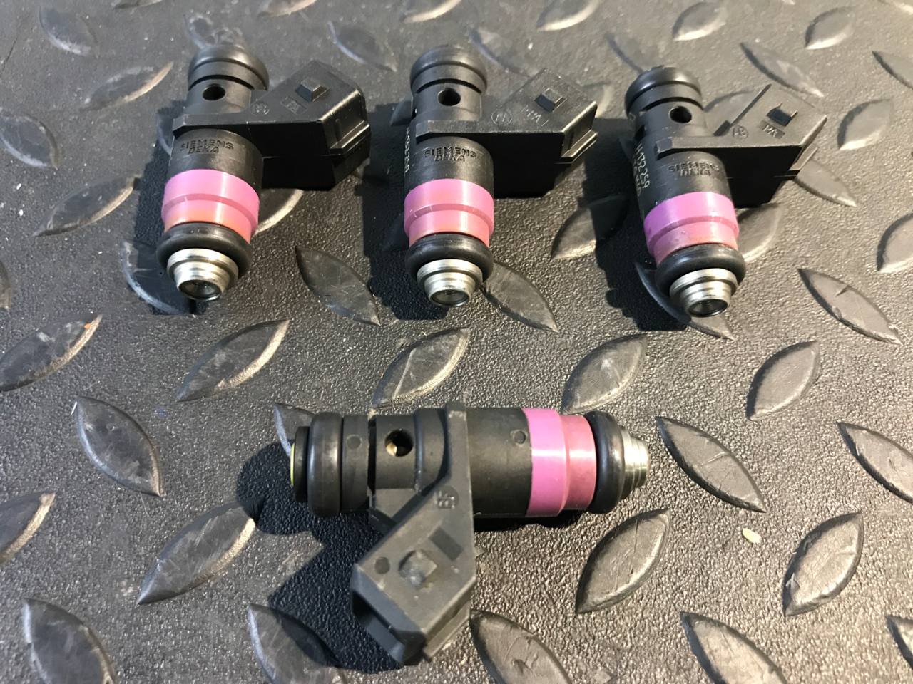 Форсунка бензиновая Renault Megane/2 2002-2009