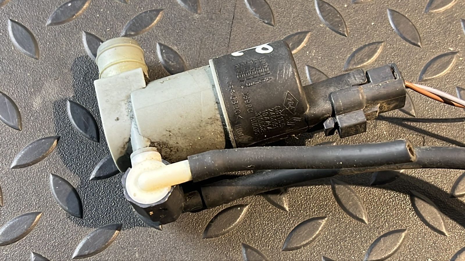 Насос омывателя Renault Sandero 2009-2014