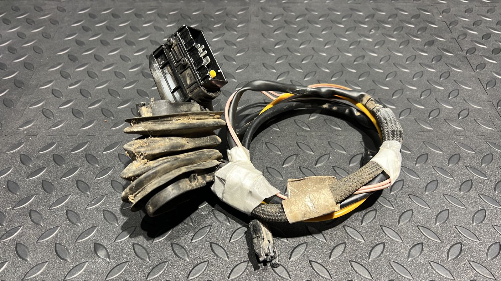 Проводка двери задняя правая Mercedes C/W202 1993-2001