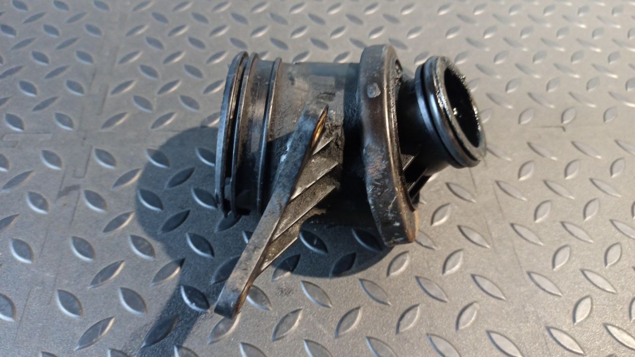 Патрубок интеркулера Mercedes C/W203 2000-2008