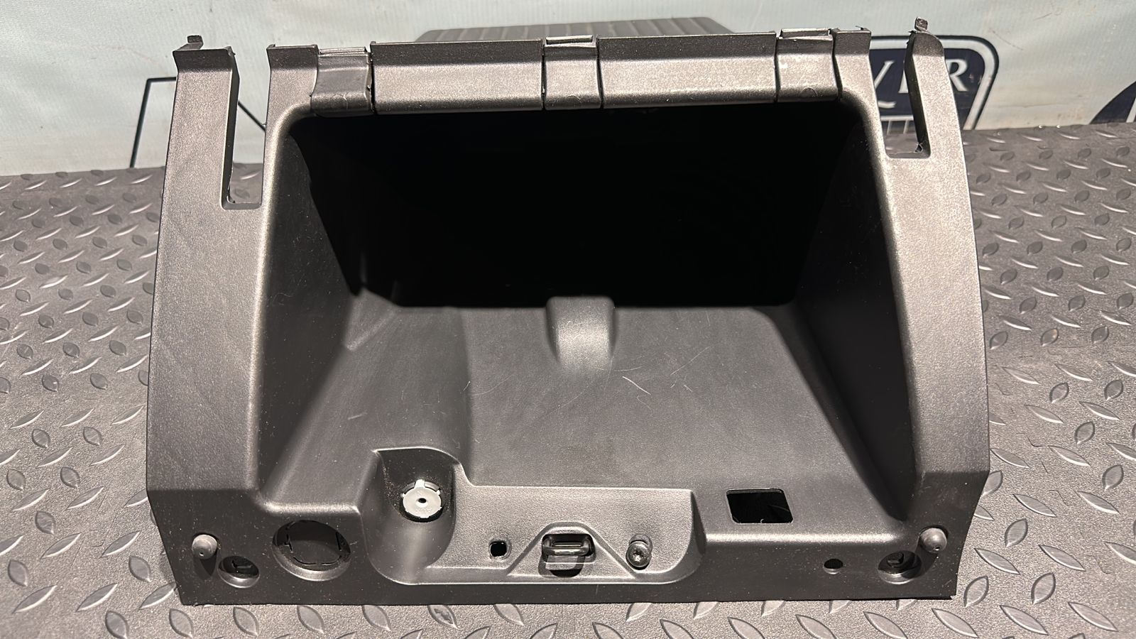 Бардачок Ford Focus/2 2004-2011