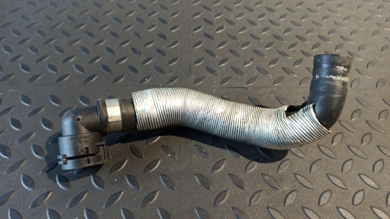 Патрубок ОЖ Opel Vectra/C 2002-2008