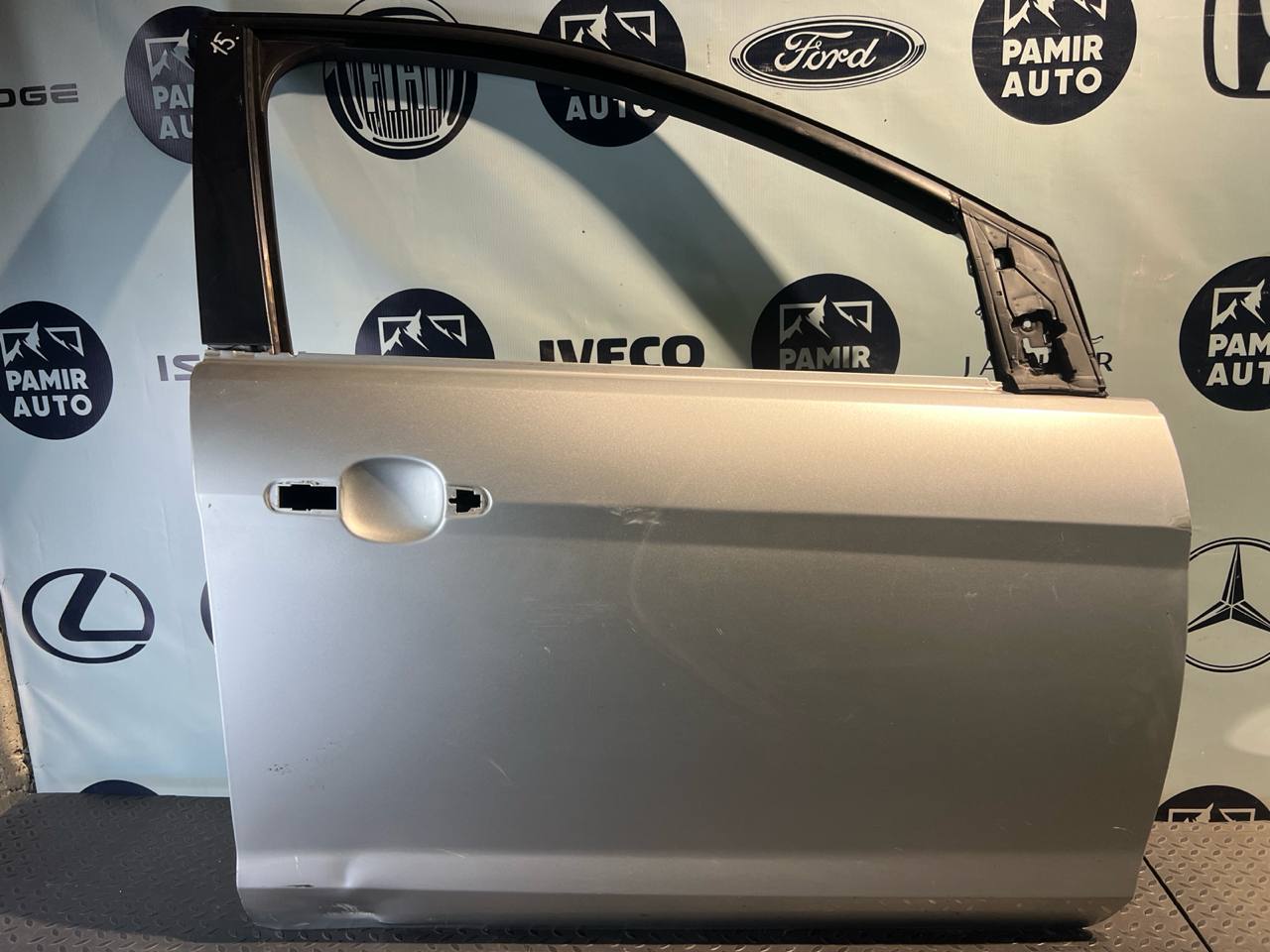 Дверь передняя правая Ford Focus/2 2004-2011