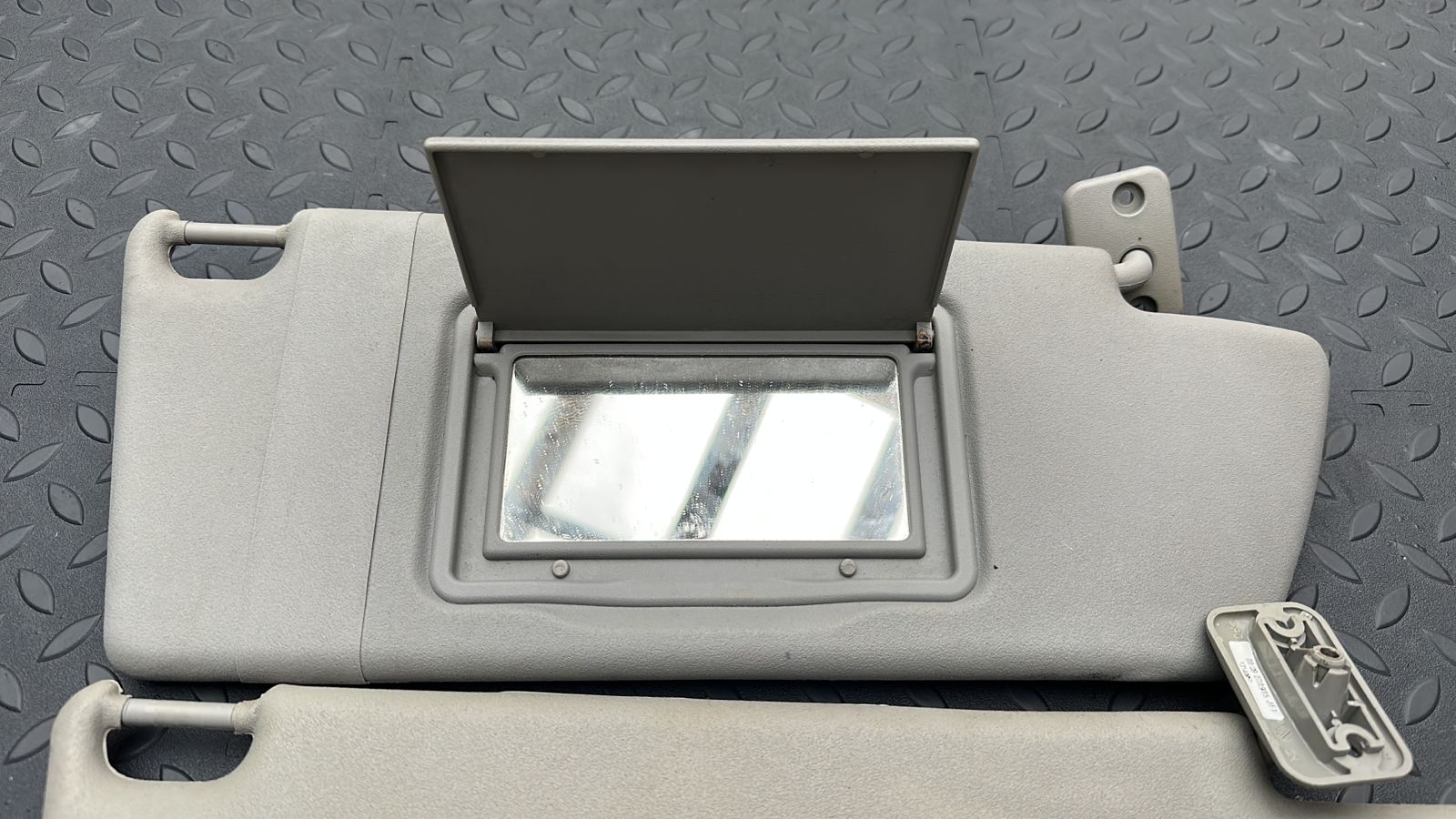 Козырек солнцезащитный Opel Zafira/B 2005-2014