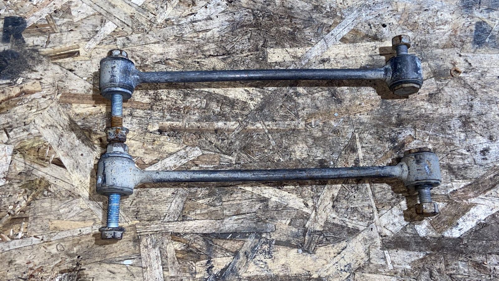 Стойка стабилизатора задняя Mercedes E/W211 2002-2009