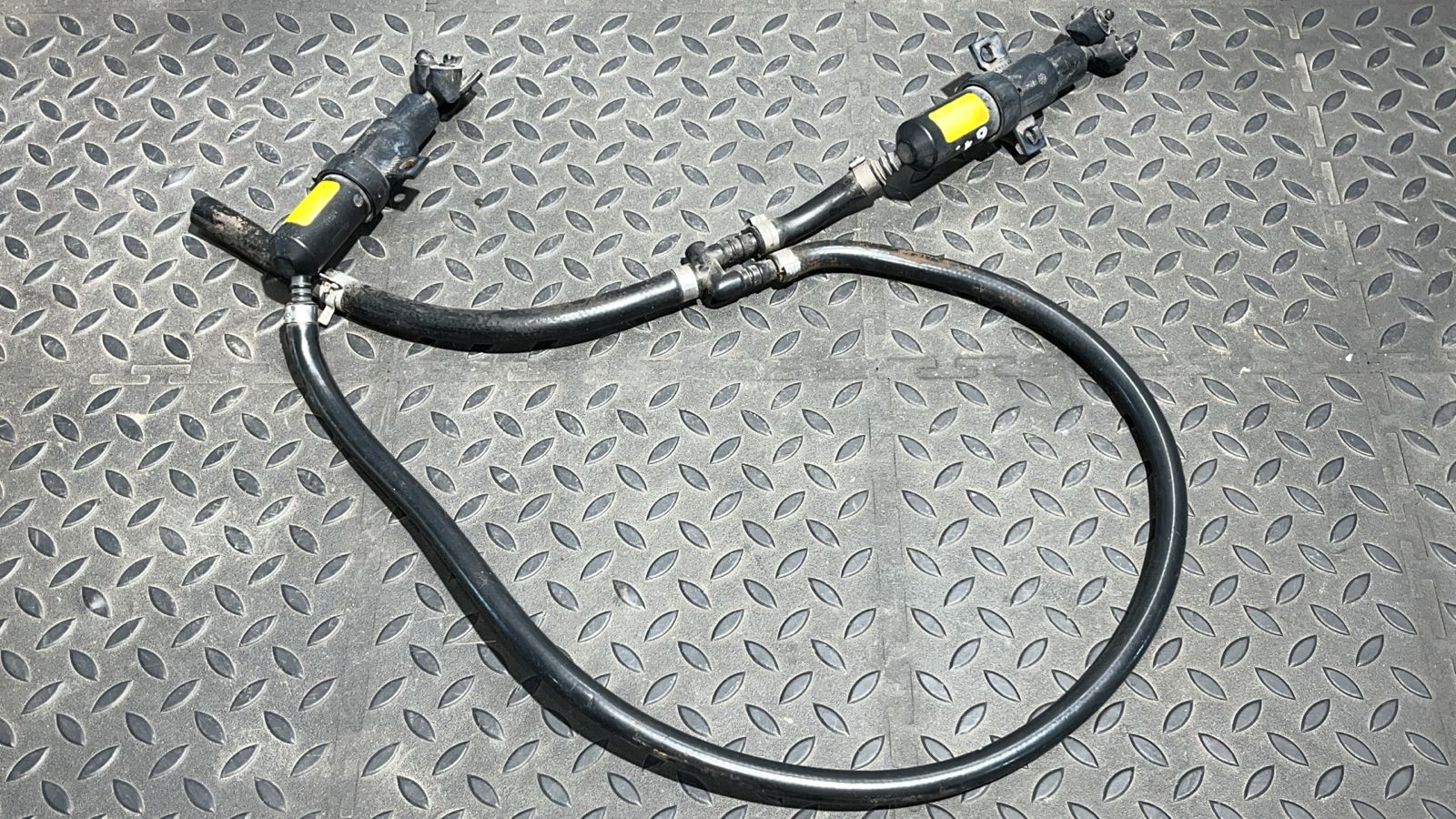 Форсунка омывателя фары Ford Mondeo/3 2000-2007