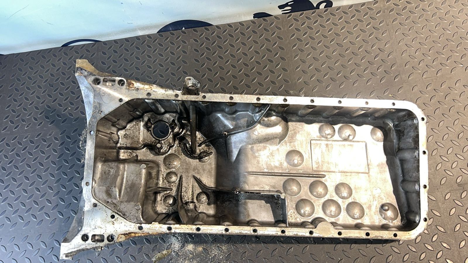 Поддон двигателя Mercedes E/W211 2002-2009