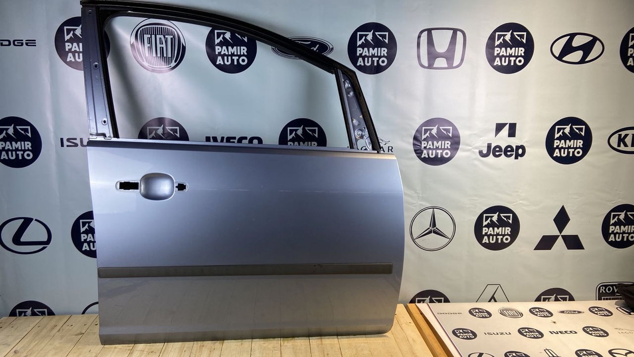 Дверь передняя правая Ford C-Max 2003-2010