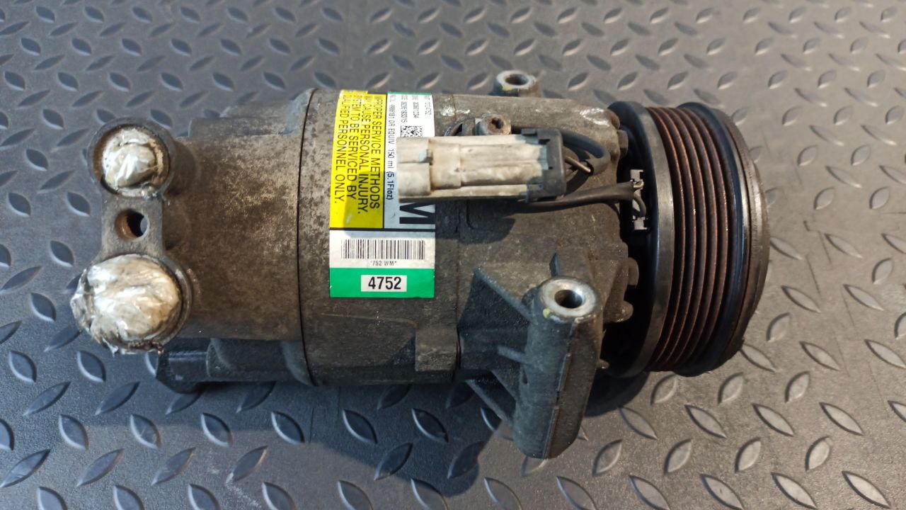 Компрессор кондиционера Opel Zafira/B 2005-2014