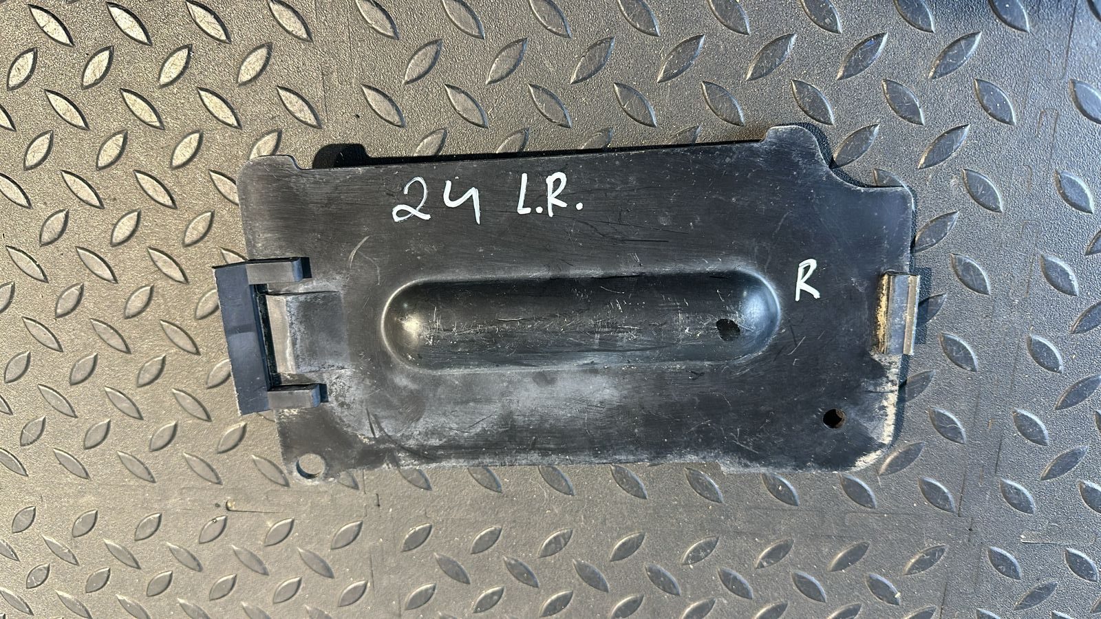 Заглушка Land Rover Freelander 1998-2006