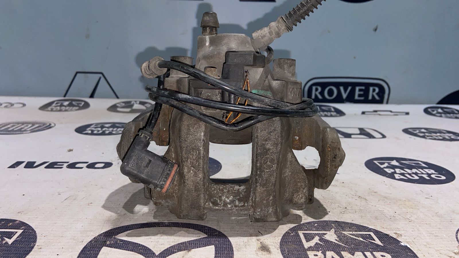 Суппорт задний правый Mercedes E/W211 2002-2009