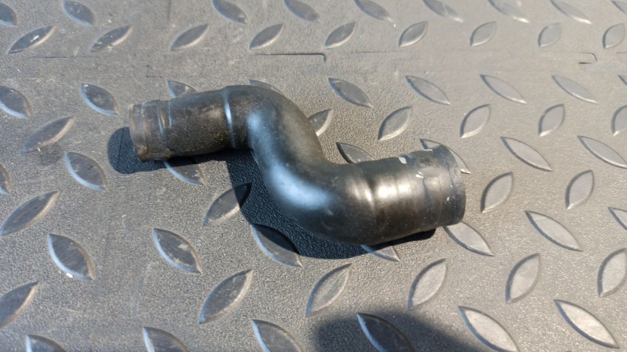 Патрубок картерных газов Opel Vectra/C 2002-2008