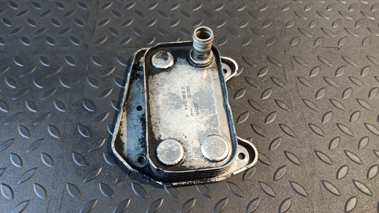 Радиатор масляный (Теплообменник) Mercedes C/W203 2000-2008