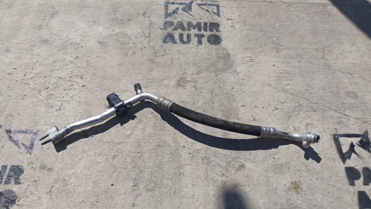 Трубка кондиционера Mercedes E/W211 2002-2009