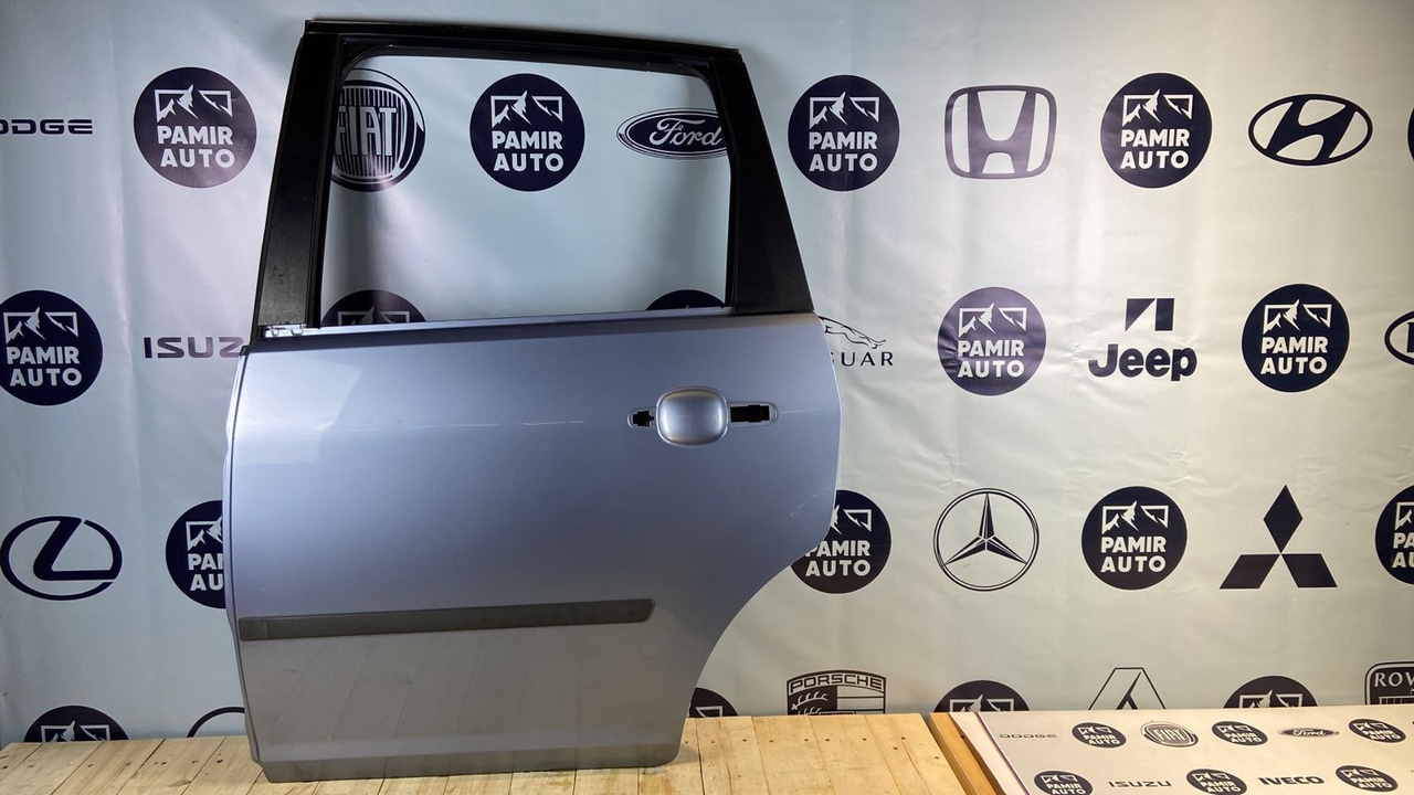 Дверь задняя левая Ford C-Max 2003-2010