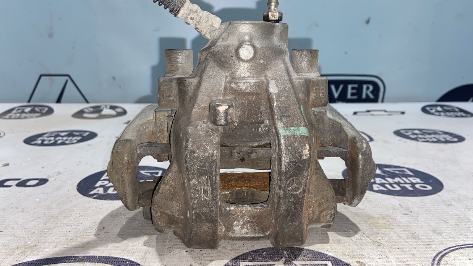 Суппорт задний левый Mercedes E/W211 2002-2009